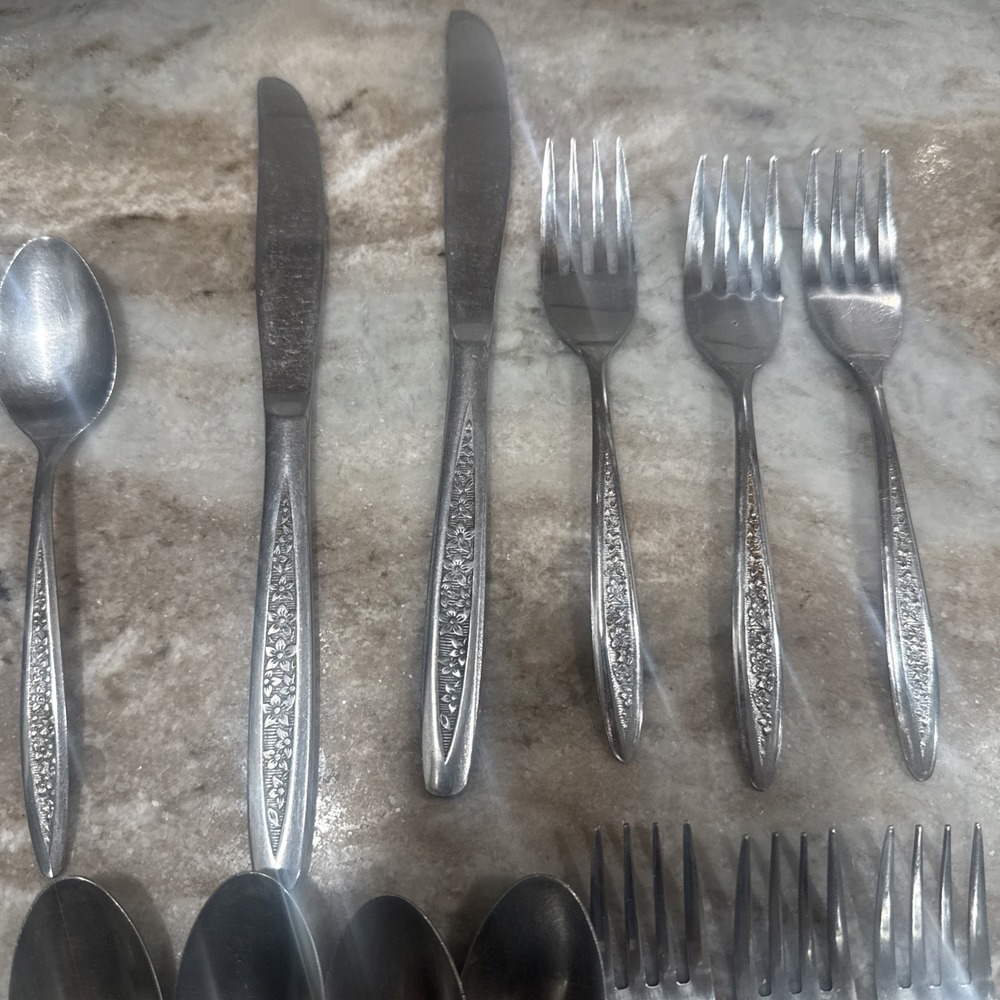 Vintage Customcraft CUS5 Japan Stainless Steel Flatware 20 Pc Fork Spoon Knife - Picture 6 of 13